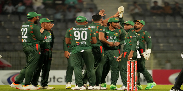 সিরিজ বাঁচাতে বাংলাদেশের দরকার ১৬৬ রান