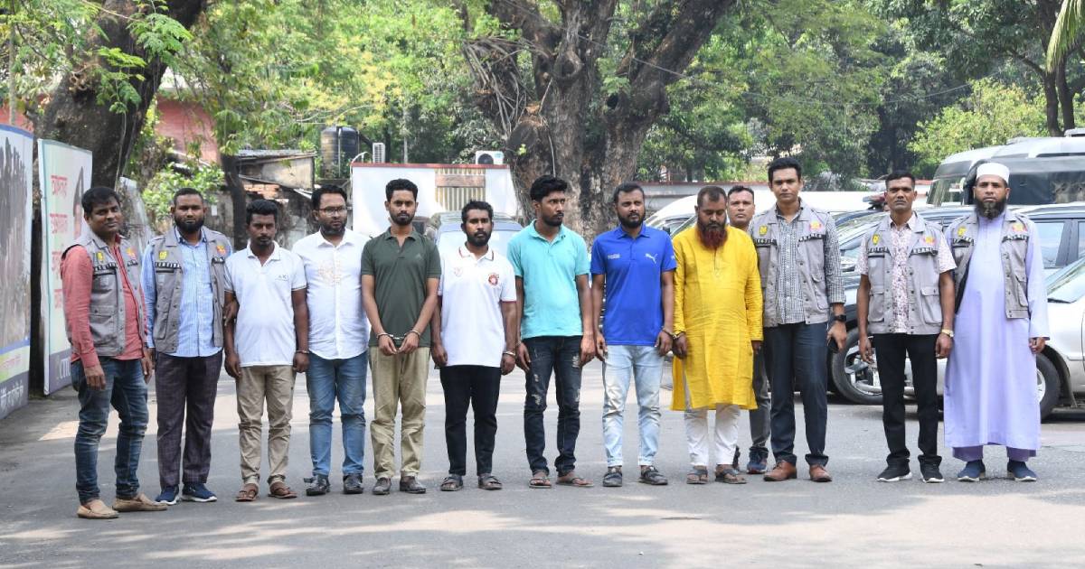 মুন্না হত্যা: অস্ত্র-গোলাবারুদসহ ৭ আসামি গ্রেপ্তার