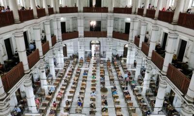 ঢাবি ভর্তিযুদ্ধ ২০২৪: শুক্রবার প্রতি আসনে লড়বে ৩৮ জন