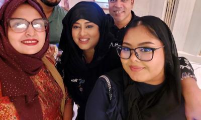 সিনেমা দেখতে বোরকা পরলেন মৌসুমী!