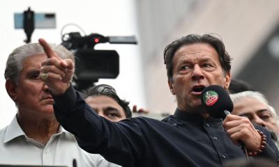 Pakistan polls: Imran Khan-backed independents lead in final count