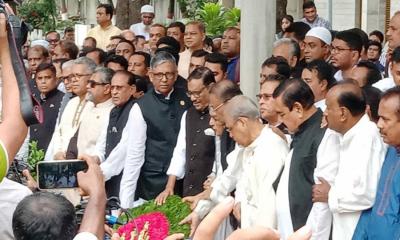 শেখ কামালের কবরে আওয়ামী লীগ নেতাদের শ্রদ্ধা নিবেদন