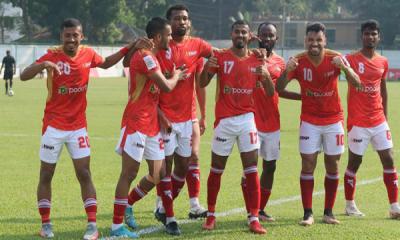 সেমিফাইনালে কিংস