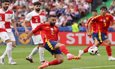 ক্রোয়েশিয়াকে উড়িয়ে শুরু স্পেনের