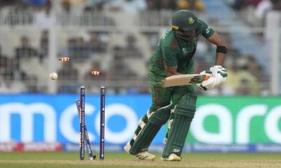 Mahmudullah‍‍`s dismissal adds to Bangladesh‍‍`s struggles against Pakistan
