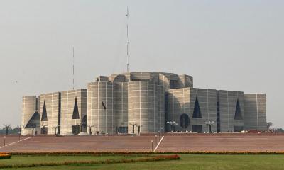 শপথ নিলেন সংরক্ষিত নারী আসনের ৫০ এমপি