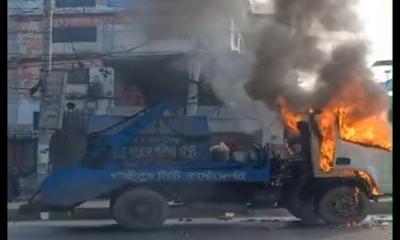 গাজীপুর সিটি করপোরেশনের গাড়িচাপায় শ্রমিক নিহত, মহাসড়ক অবরোধ-ভাঙচুর