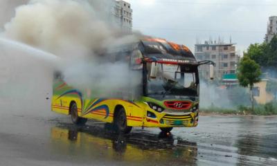 Passenger bus set on fire in Gulistan