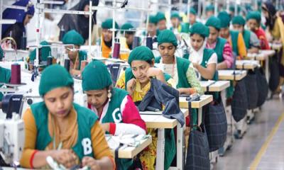 পোশাক শ্রমিকদের ন্যূনতম মজুরি ২৩ হাজার টাকা ঘোষণার দাবি