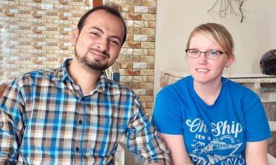 মার্কিন তরুণী প্রেমের টানে ঈশ্বরদীতে, ধর্ম পাল্টে করলেন বিয়ে