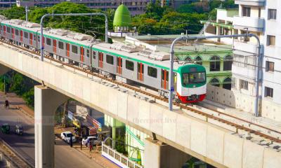15 minutes of metro rail disruption caused by a wire
