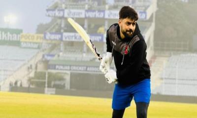 ছিটকে গেলেন রশিদ খান