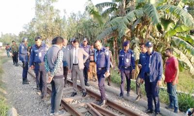 Rail track bolts stolen from Kurigram-Rangpur railway line