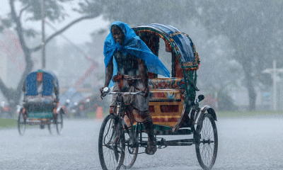 Dhaka‍‍`s air ‍‍`moderate‍‍` Friday morning amid December showers