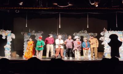 টিএসসির মঞ্চে সেলিম আল দীনের “সঙবাদ কার্টুন”