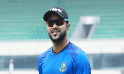 ছিটকে গেলেন পেসার এবাদত