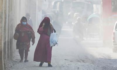 বায়ু দূষণের তালিকায় বিশ্বে দ্বিতীয় অবস্থানে ঢাকা