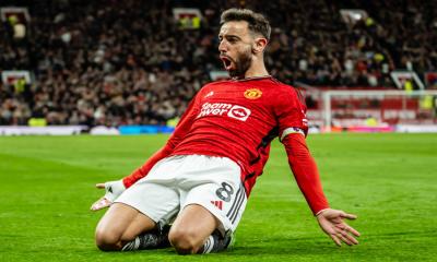 ফার্নান্দেজের জোড়া গোলে ইউনাইটেডের জয়