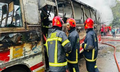 Bus set on fire in Dhaka’s Bijoynagar
