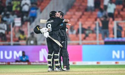 কনওয়ে-রবিন্দ্রের সেঞ্চুরিতে নিউজিল্যান্ডের জয়