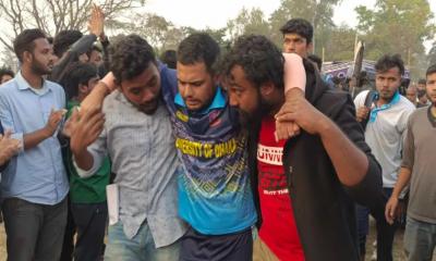 Inter-University Cricket Final: RU students swooped on DU players