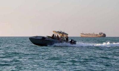 Ship attacked by missiles off Yemen coast