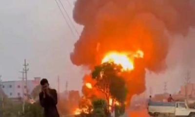 1 killed as fire engulfs at 5 trucks in Savar