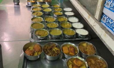 নিজের দিনটা যেখানে নিরামিষের স্বাদে বুঁদ হয়ে যাবে