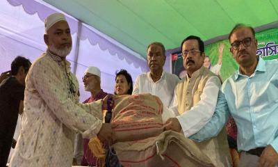 বহুতল নয় , টিন শেড কৃষি মার্কেট চায় ব্যবসায়ীরা