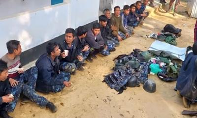 95 Myanmar law-enforcers forced to take shelter in Bangladesh