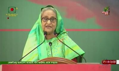 বিএনপি নেতারা তাদের বউদের কাছ থেকে ভারতীয় শাড়ি এনে পুড়িয়ে দিচ্ছেন না কেন: প্রধানমন্ত্রী