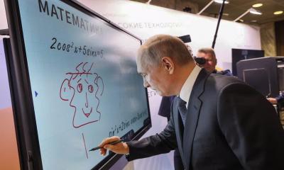 ভাগনারের বিদ্রোহ দমনের পর প্রথম জনসমক্ষে এসে বড় কানওয়ালা কার্টুন আঁকলেন পুতিন