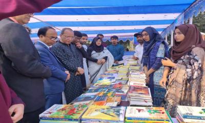 রাবিতে ৪ দিনব্যাপি বইমেলা শুরু