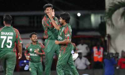 তানজিম সাকিবের ঝড়ে বাংলাদেশ সুপার এইটে