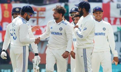 স্পিনে ফের কাবু ইংল্যান্ড