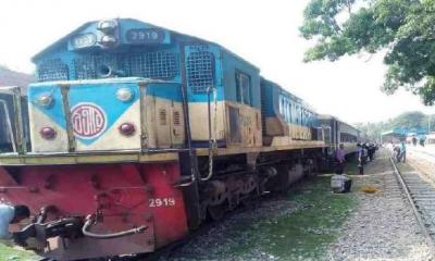 Derailment: Dhaka, southern regions’ train link with north resumed after 6 hrs