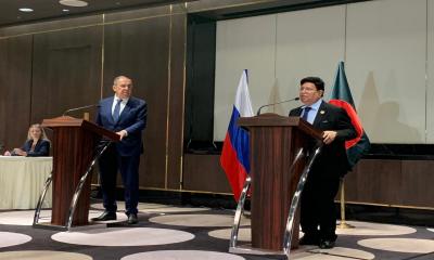 আব্দুল মোমেনের সাথে বৈঠকে বসেছেন রুশ পররাষ্ট্রমন্ত্রী