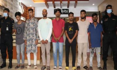 কবজি কাটার ভিডিও টিকটকে ছড়িয়ে দিয়ে ভাইরাল হতেন তাঁরা, এরপর র‍্যাবের হাতে ধরা