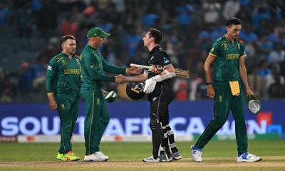 সেমিফাইনালের পথে দক্ষিণ আফ্রিকা