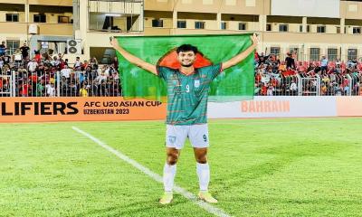 বাংলাদেশকে বিশ্বমঞ্চে নিয়ে যেতে চান নোভা