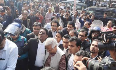 Court delivering verdict against Yunus in labour case