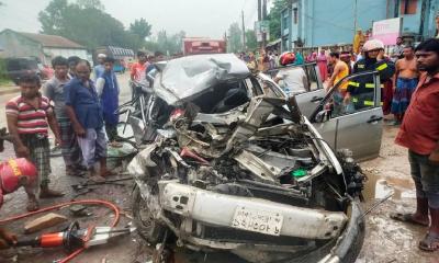 2 died in road accident on Dhaka-Rangpur highway in Gaibandha