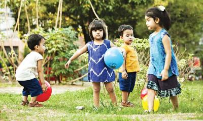 দেশের ২৮ শতাংশ নারীই চান প্রথম সন্তান হোক ছেলে