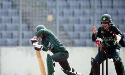 ব্যাটিং ব্যর্থতায় হার দিয়ে সিরিজ শুরু বাংলাদেশের