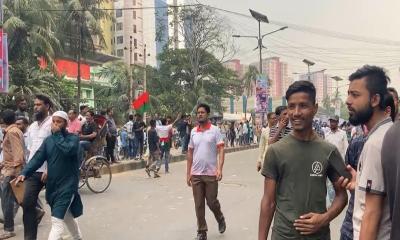 শত বাধা উপেক্ষা করে বিএনপির সমাবেশে হাজার হাজার নেতা–কর্মী