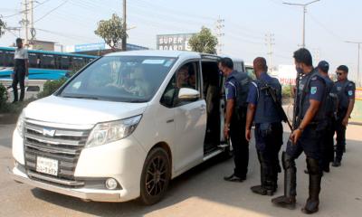 ঢাকার প্রবেশমুখে চলছে তল্লাশি, আটক শতাধিক