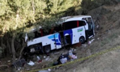 Bus crashes off road in central Turkey, leaving 12 passengers dead