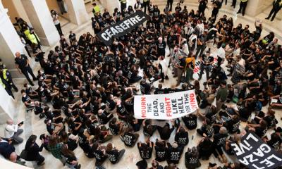 যুদ্ধবিরতির দাবিতে ইহুদি সংগঠনের বিক্ষোভ: আটক কয়েক শ