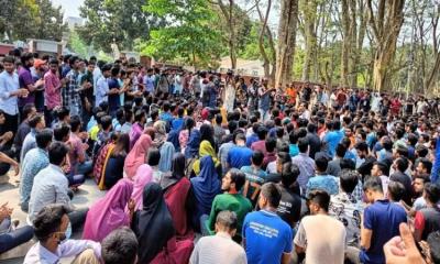 বিনোদপুর ট্র্যাজেডির এক বছর: রাবি প্রশাসনের বিরুদ্ধে কথা না রাখার অভিযোগ