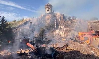হাজার বছরের পুরনো চীনা মন্দিরে অগ্নিকাণ্ড